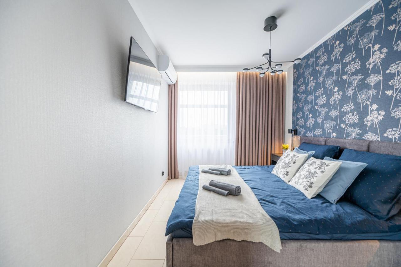 Apartament 55M2 - Darmowy Garaz - Klimatyzacja - Centrum - 24Na7 Wrocław Kültér fotó