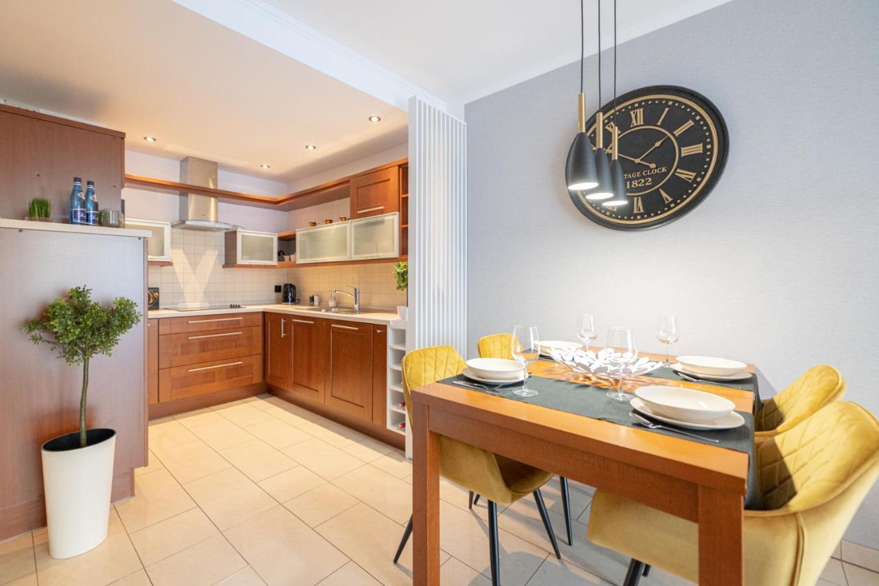 Apartament 55M2 - Darmowy Garaz - Klimatyzacja - Centrum - 24Na7 Wrocław Kültér fotó