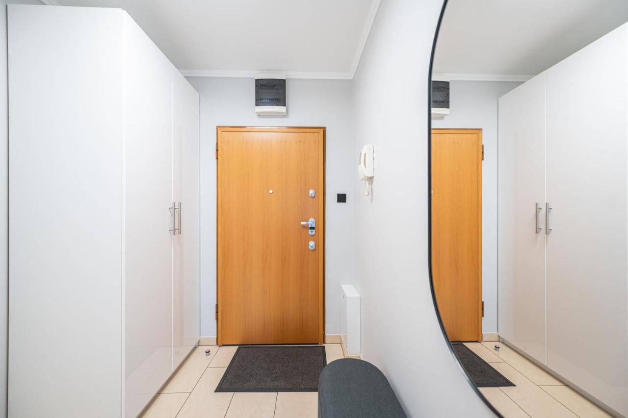 Apartament 55M2 - Darmowy Garaz - Klimatyzacja - Centrum - 24Na7 Wrocław Kültér fotó